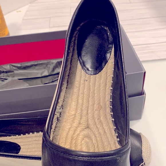 Super cute Vince Camuto Disti Laser Flat Espadrille SZ 8.5 - Picture 8 of 9